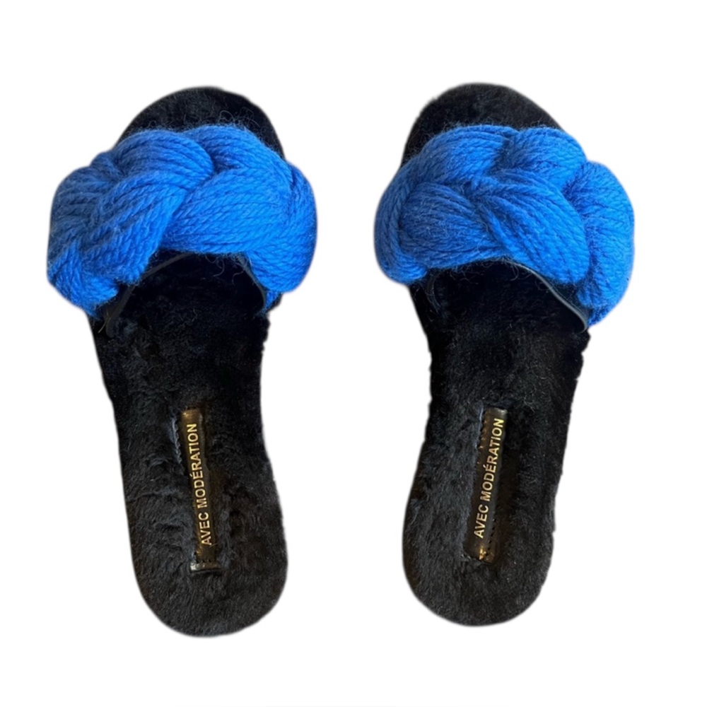 Avec Modération Black & Blue Slippers | Women’s EU 39 | US 8.5/9